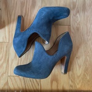 Vince Camuto Gabel Pumps